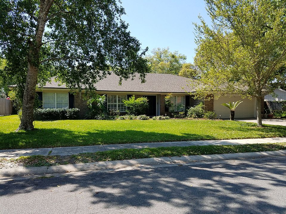 1st image of 228 Coble Dr