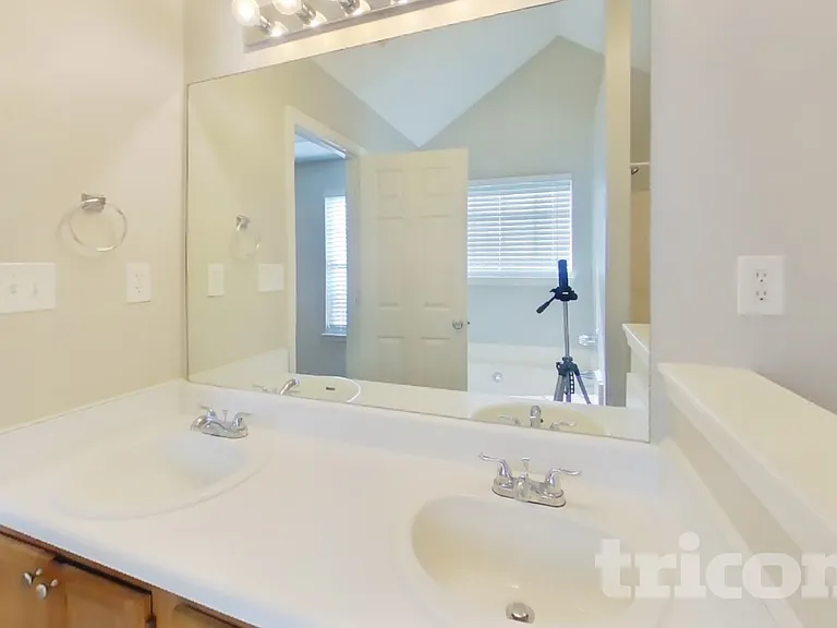 7819 Bar Harbor Dr — Photo 9