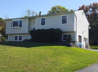 25 Dussenbury Dr, Florida, NY