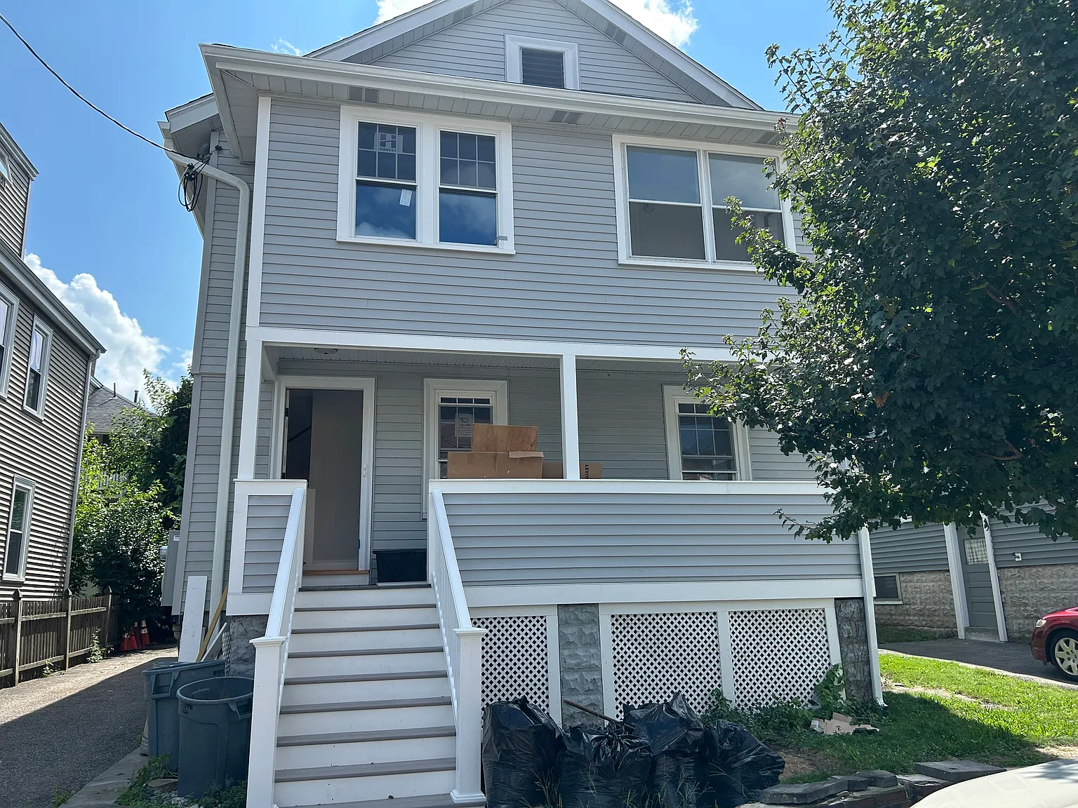 3 bed, 1200 sqft, $3,850 — Photo 1