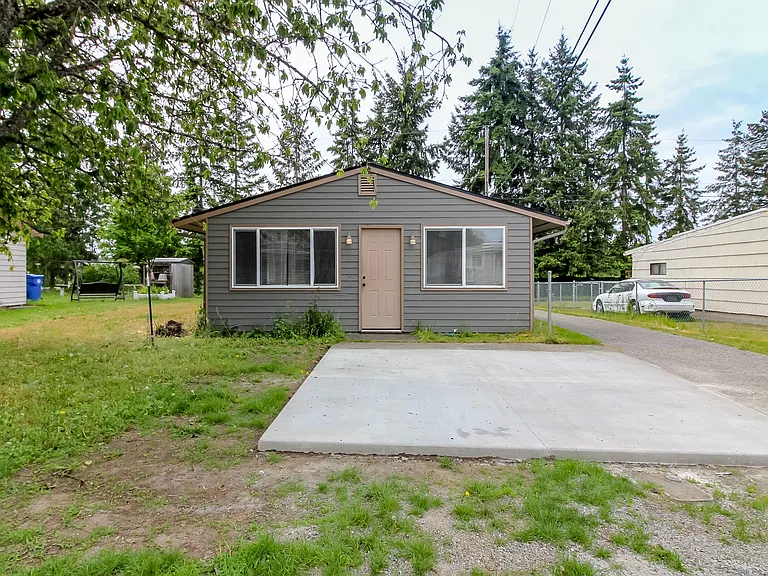 10302 Villa Ln SW #A — Photo 16