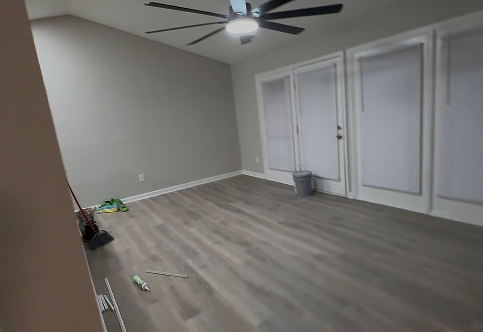 1st image of 1300 Park Glen Dr APT 303