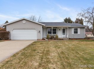2515 Angela St, Jenison, MI 49428