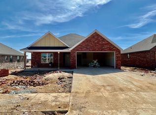 815 Woodplains Ave, Springdale, AR 72762