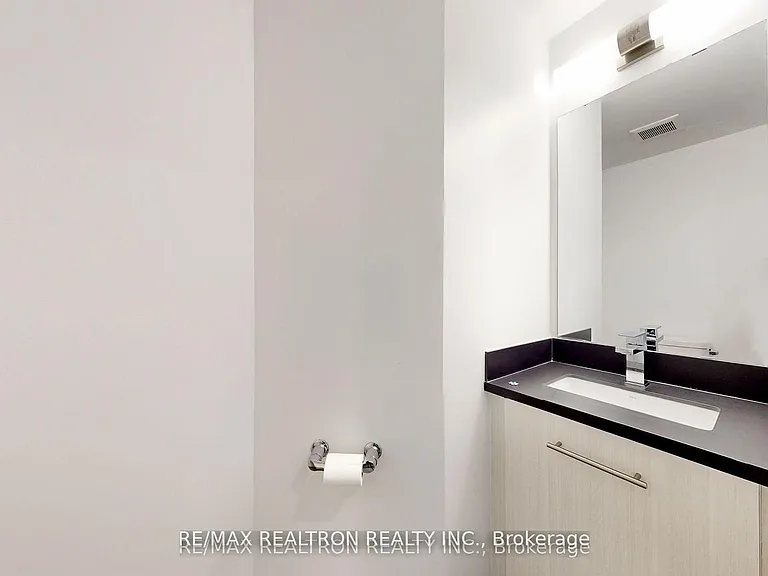 260 Finch Ave E #Townhouse 1 — Photo 30