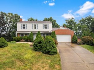 116 Williamsburg Pl, Irwin, PA