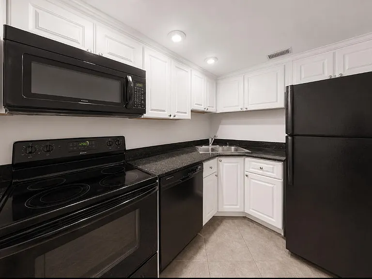 3740 Inverrary Dr #3G — Photo 14