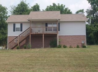 614 Odell Ct, Strawberry Plains, TN 37871
