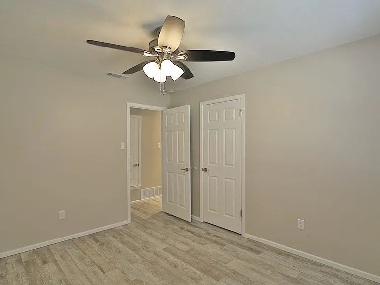 5417 Castle Rd — Photo 18