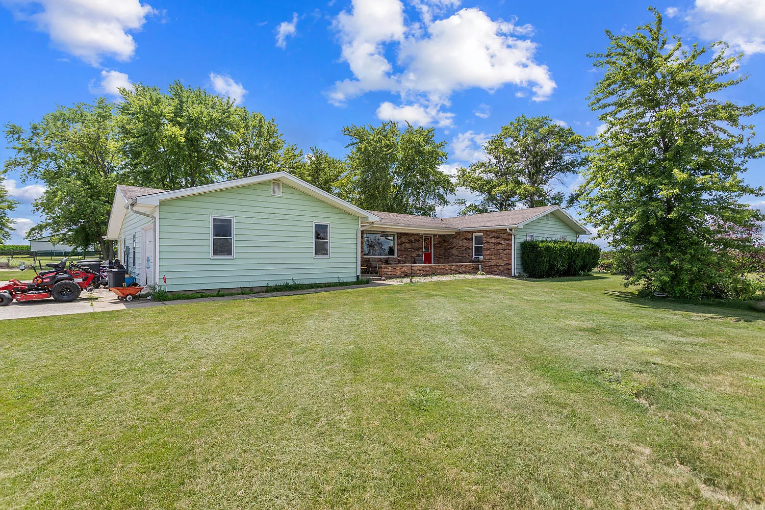 431 County Road 700 N photo 1