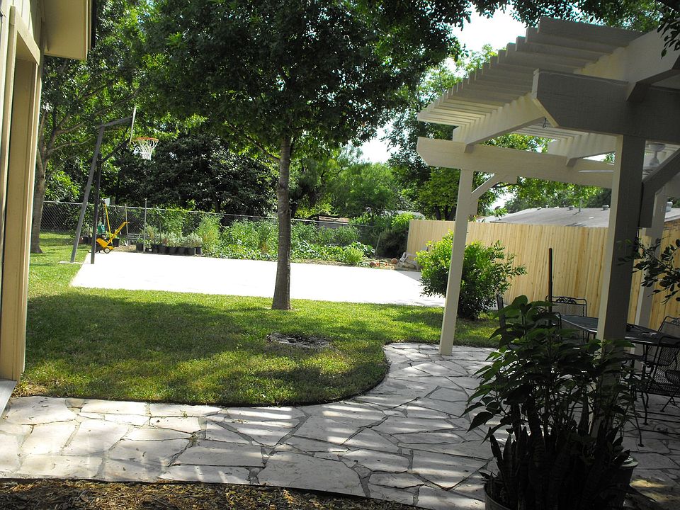 1st image of 5315 Bluff Haven Dr