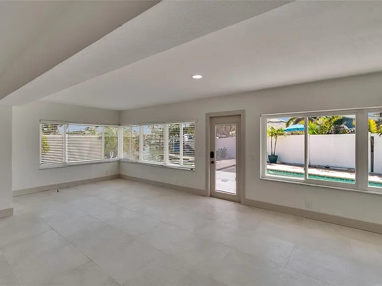 1492 Sea Gull Dr S — Photo 15