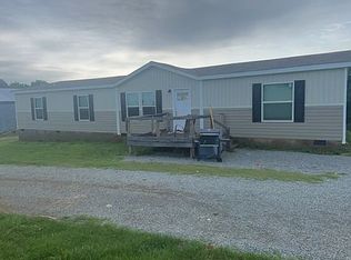 6395 Randolph Summer Shade Rd, Summer Shade, KY 42166