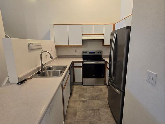 5th image of 3233 S Zeno Court #E