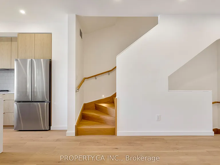 301 Keele St #3 — Photo 12