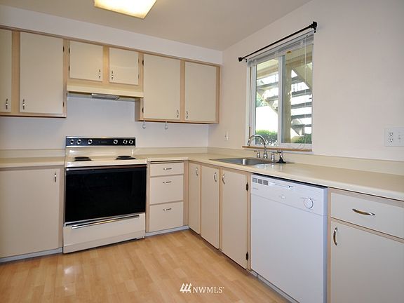 3rd image of 13216 NE Salmon Creek Avenue #B1