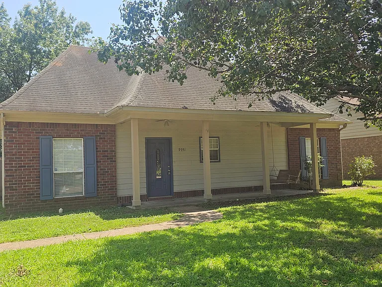 9931 Riggan Dr — Photo 1