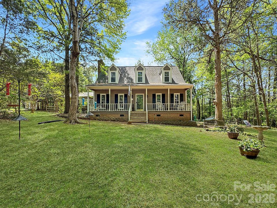 1st image of 8209 Saddlehorse Ln