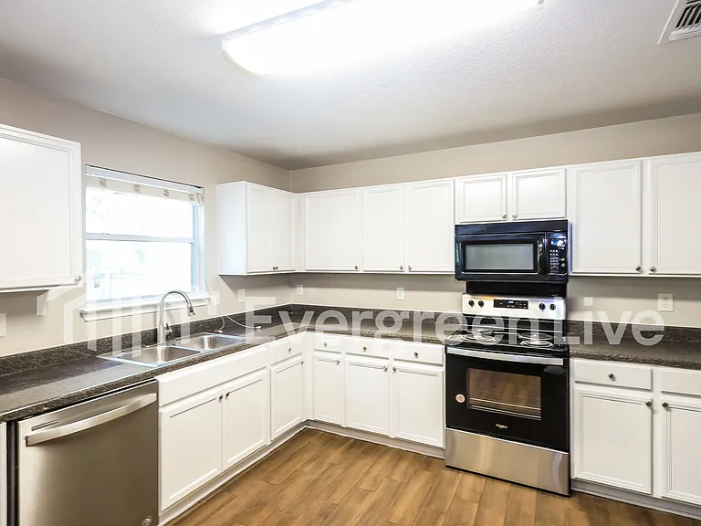 211 Roswell Cyn — Photo 4
