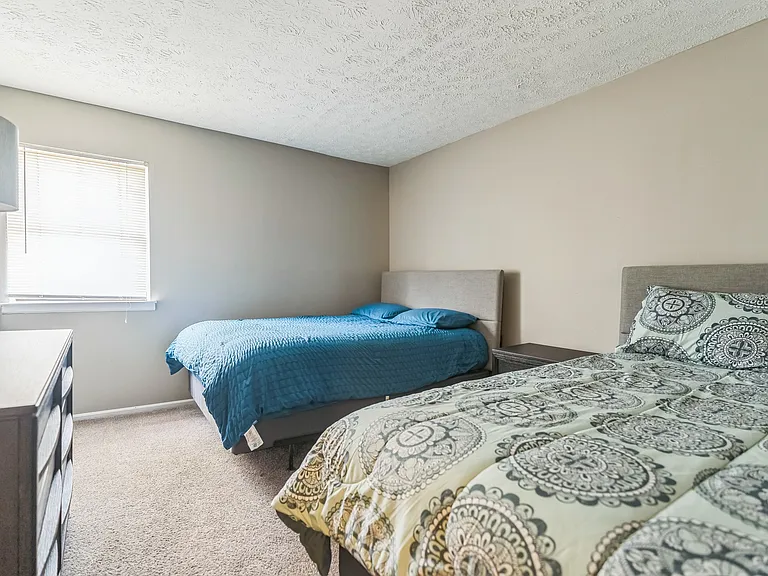 Canter Pointe — Photo 7