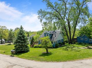 304 Crocus St, Delavan, WI 53191