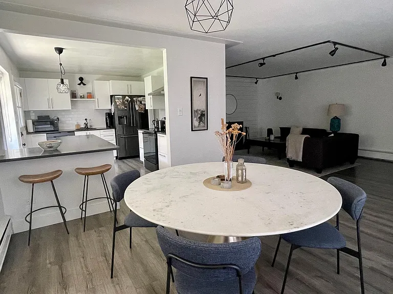 3928 E Evans Ave — Photo 2