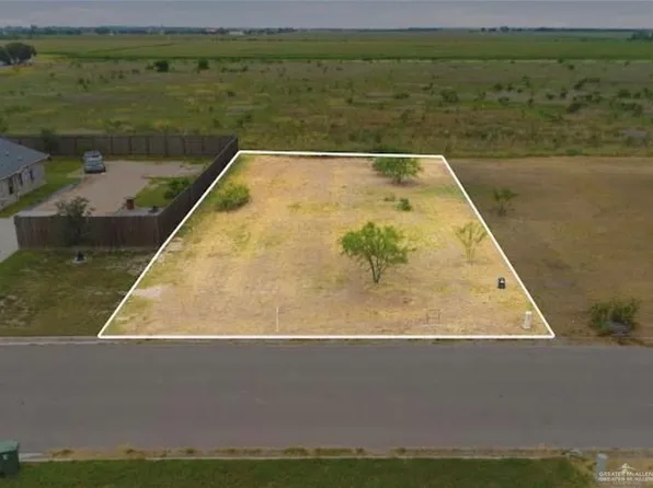 1021 Gem St, Raymondville, TX 78580