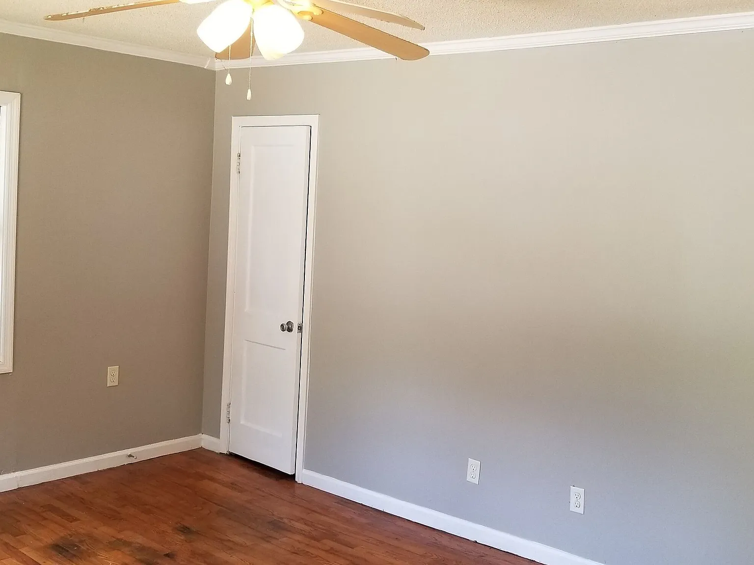 3 bed, 1.0 bath, 1280 sqft, $1,200 — Photo 2
