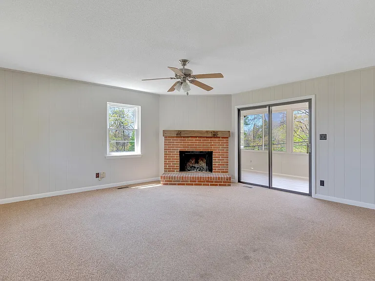 1109 James Blvd — Photo 20