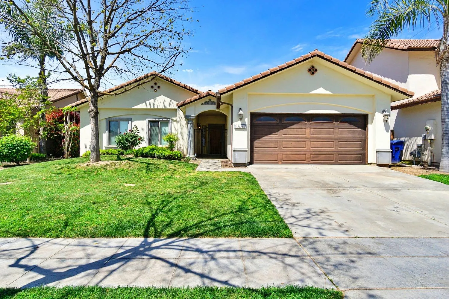 5455 N Salinas Ave photo 1