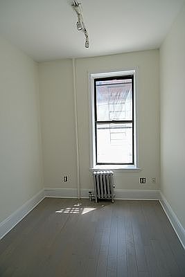 4th image of 66 Lafayette Ave APT 1