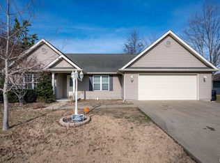 1807 Crown Rd, Herrin, IL 62948