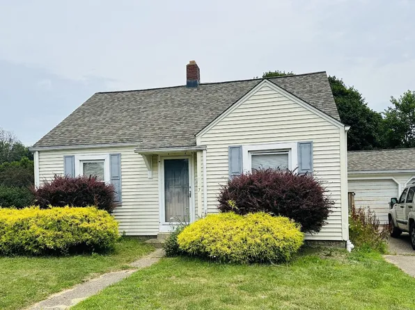 1027 Montpelier Ave, Erie, PA 16505