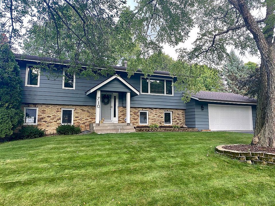 1st image of 710 Sycamore Ln N