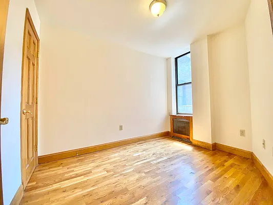 Rented by Oxford Property Group | media 22