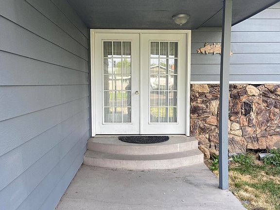 3rd image of 4765 Driftwood Dr
