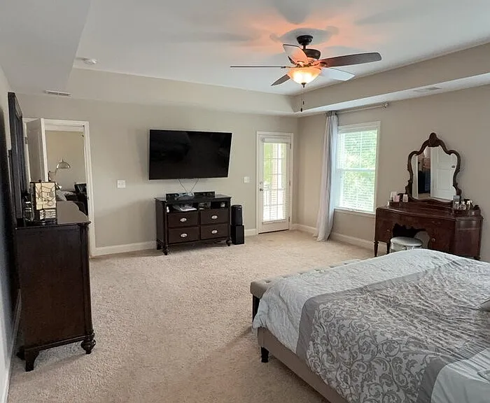 302 Pond Hill Ct — Photo 17
