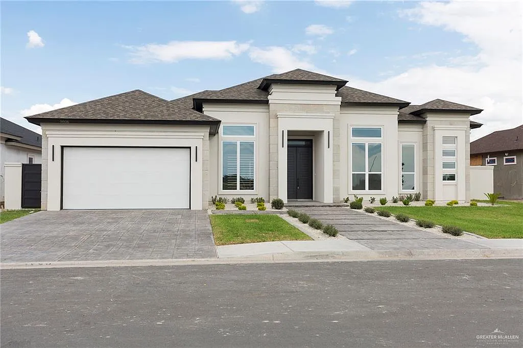 4 bed, 3.5 bath, 2300 sqft, $3,700 — Photo 3