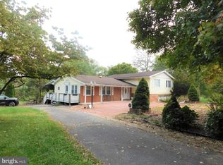 93 Lancelot Dr, Martinsburg, WV 25403