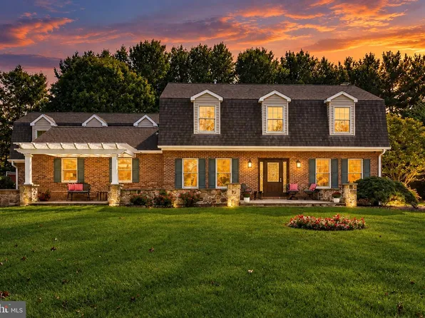 13713 Barberry Way, Sykesville, MD 21784