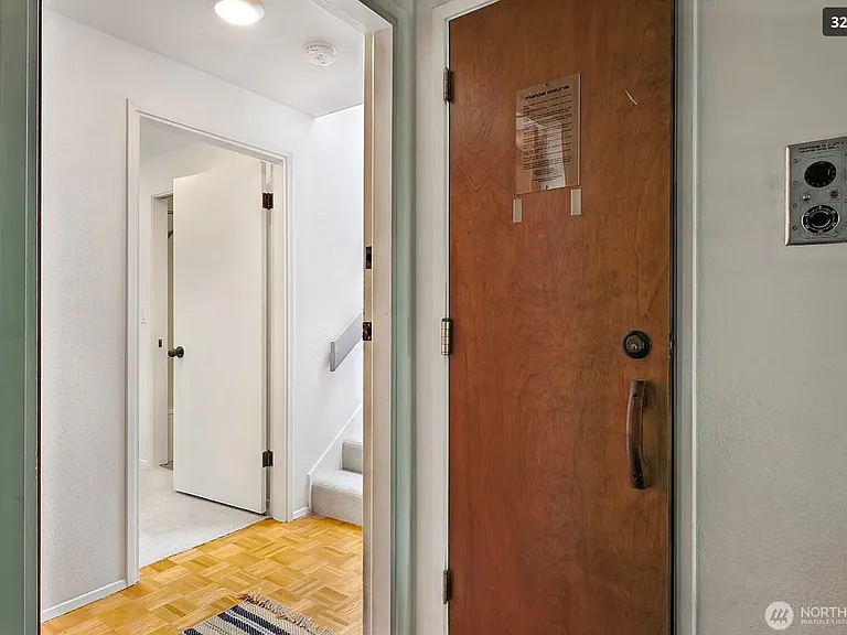 410 13th Ave E #Penthouse 3 — Photo 16