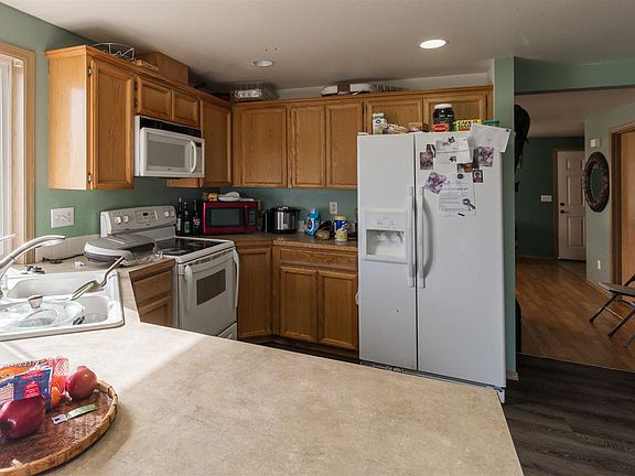 4th image of 9324 W Caelen Ave