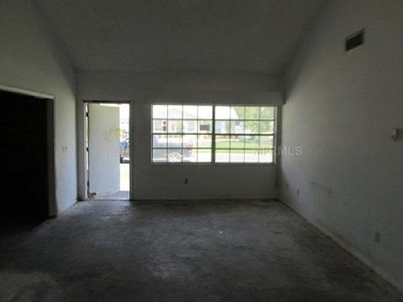 3rd image of 2336 Bayswater Ct