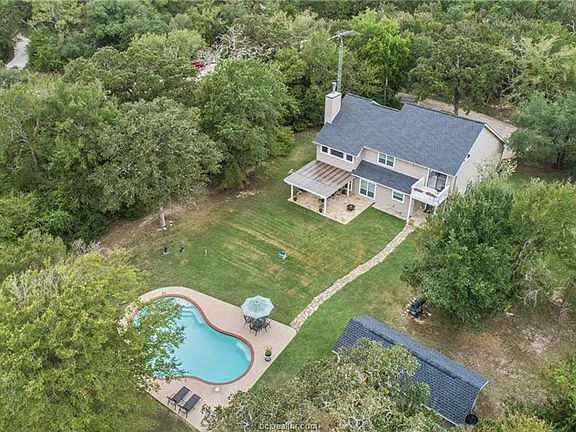 4th image of 3301 Triple Bend Cir