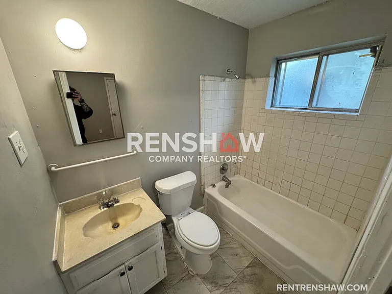 381 N Manassas St — Photo 14