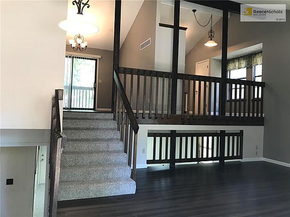 Vaulted ceilings in the living room