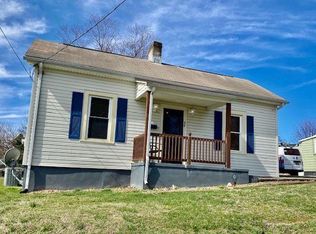 34 Glen Oak Dr, Danville, VA 24541