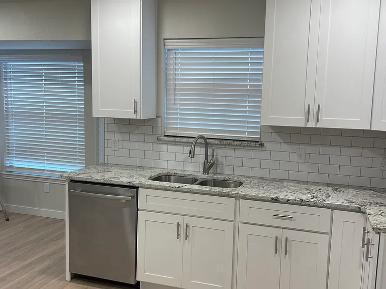 8021 Miles Dr — Photo 10