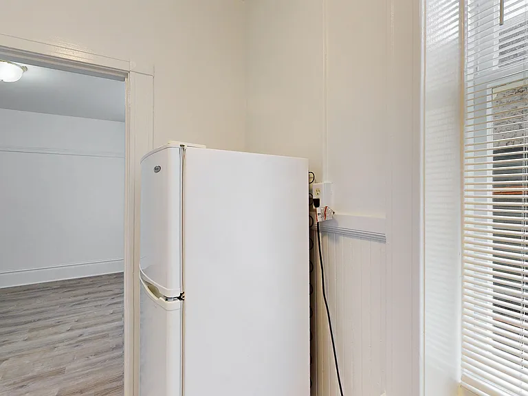 154 Franklin St #206 — Photo 8