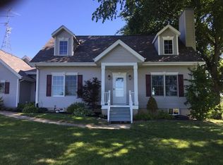 3290 New Era Rd, Muscatine, IA 52761